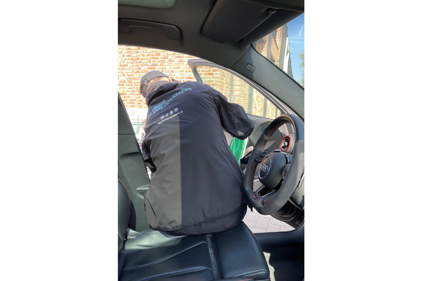 Detailer aan het werk